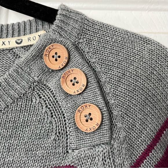 Roxy Striped Tunic Sweater w/Button Shoulder - Size S - Picture 4 of 5